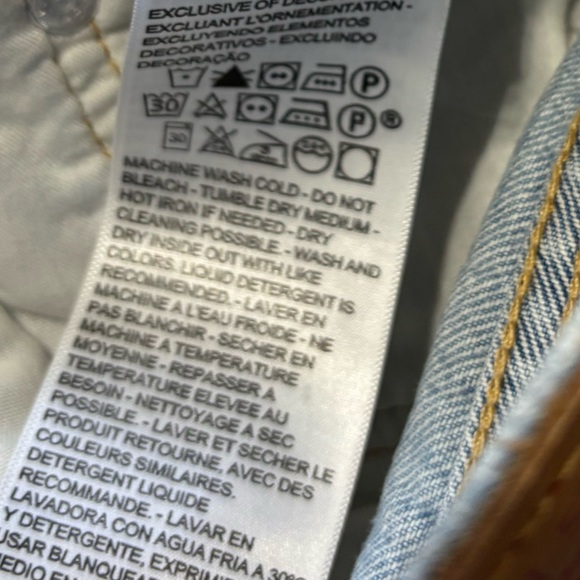 Levi’s 501 Distressed Denim Shorts - Picture 12 of 13